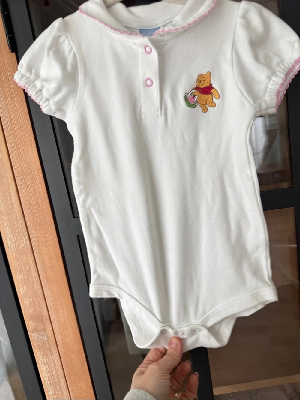 Vintage y2k Disney Winnie The Pooh embroidered onesie romper baby girl collar